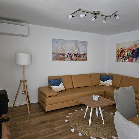 Apartman Z12 Appartement Kornić Buitenkant foto